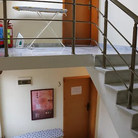 Nely Family Hotel