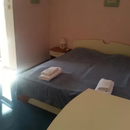 Hotel Nely Family *