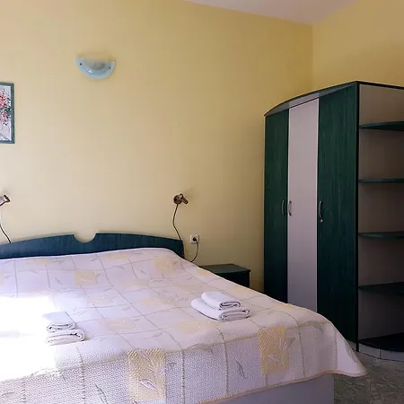 Hotel Nely Family Pomorie
