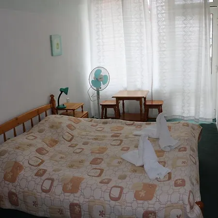 Nely Family Hotel